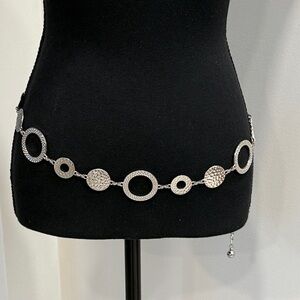 Hammered Silver Tone Chain Belt max length 40”